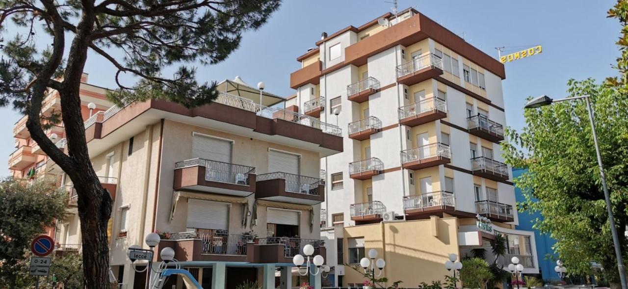 Hotel Cosmos 里米尼 外观 照片